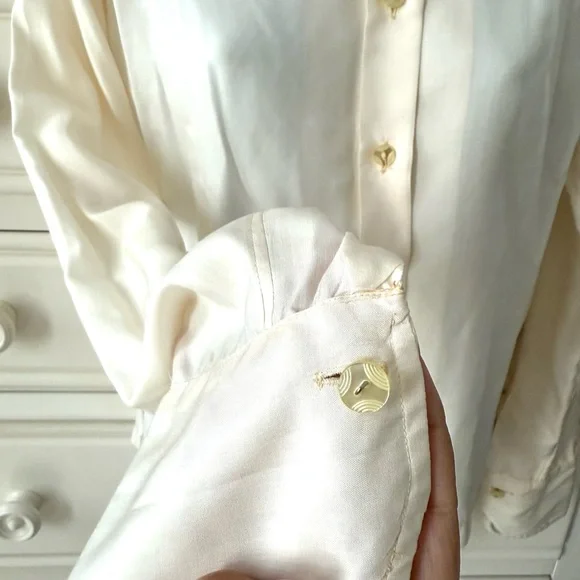 Vtg silk Christian Dior for Saks Fifth Avenue-Vintage Cream Women's Blouse- - Picture 2 of 16